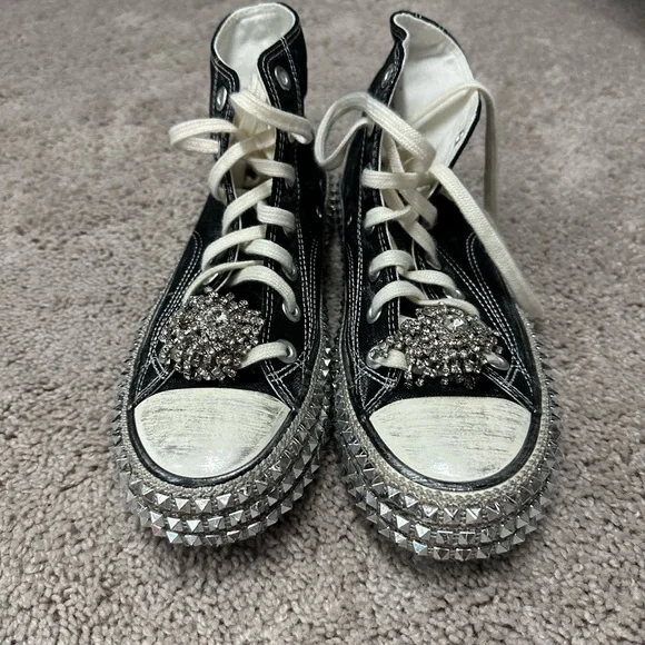 Free People, Nanku Couture Tennies With Broochs - Picture 1 of 5